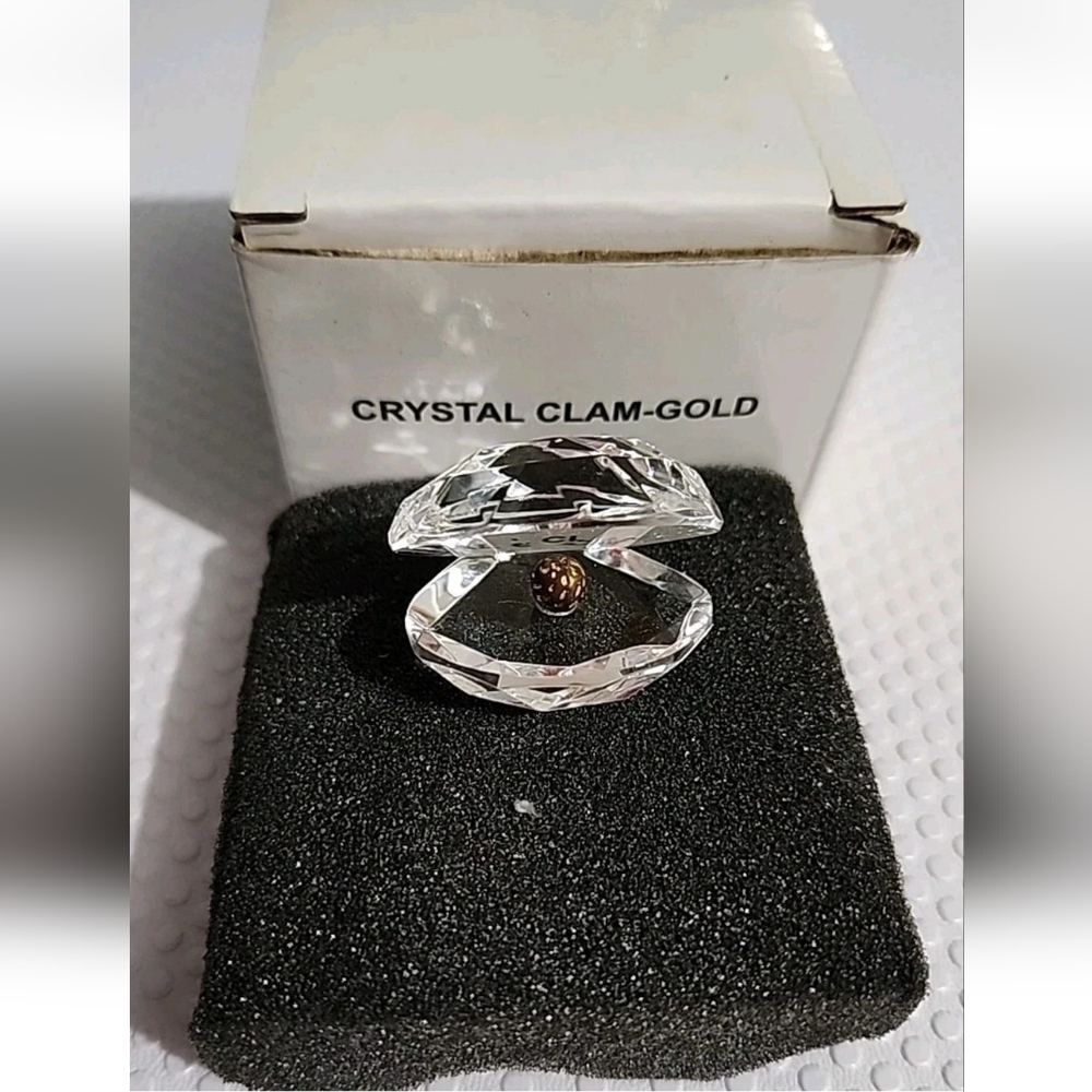 Crystal Clam-Gold Color